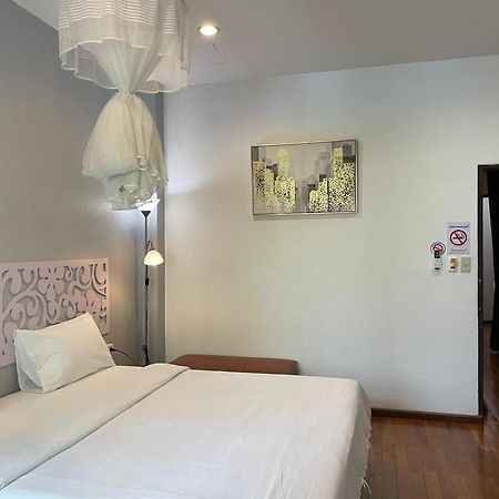 Nawaporn Place Phuket Kültér fotó