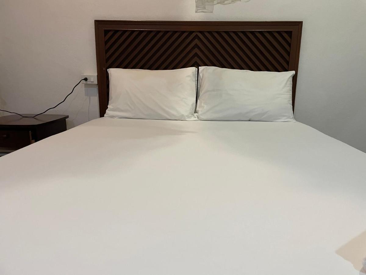 Nawaporn Place Phuket Kültér fotó