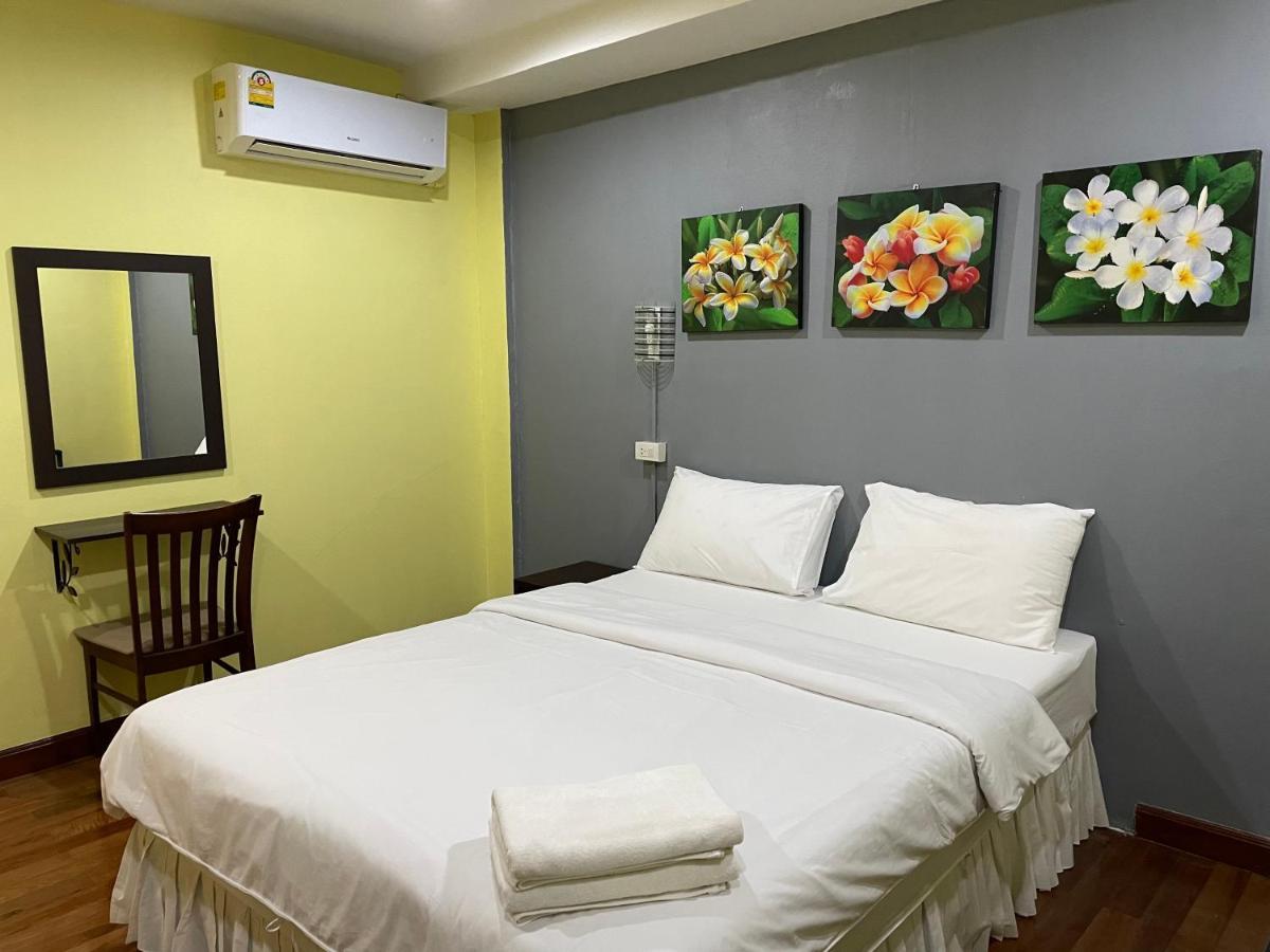 Nawaporn Place Phuket Kültér fotó