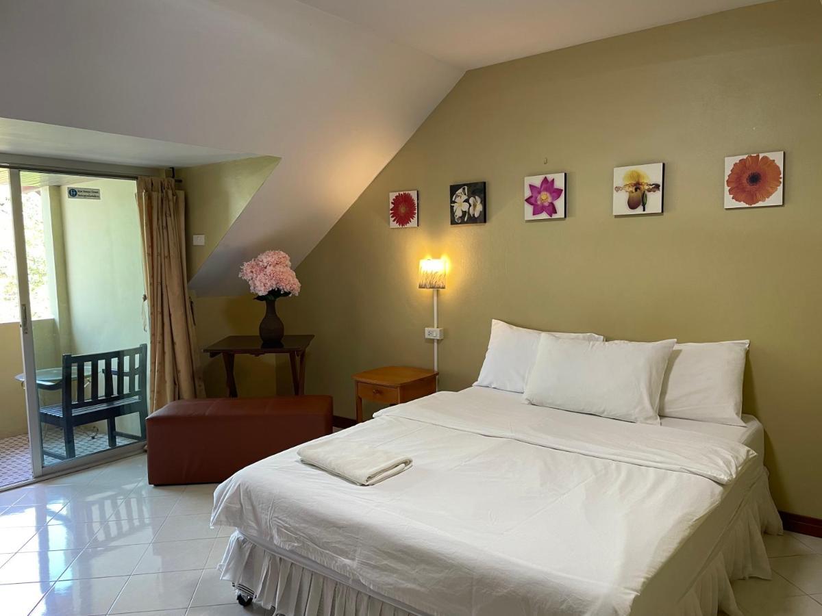 Nawaporn Place Phuket Kültér fotó