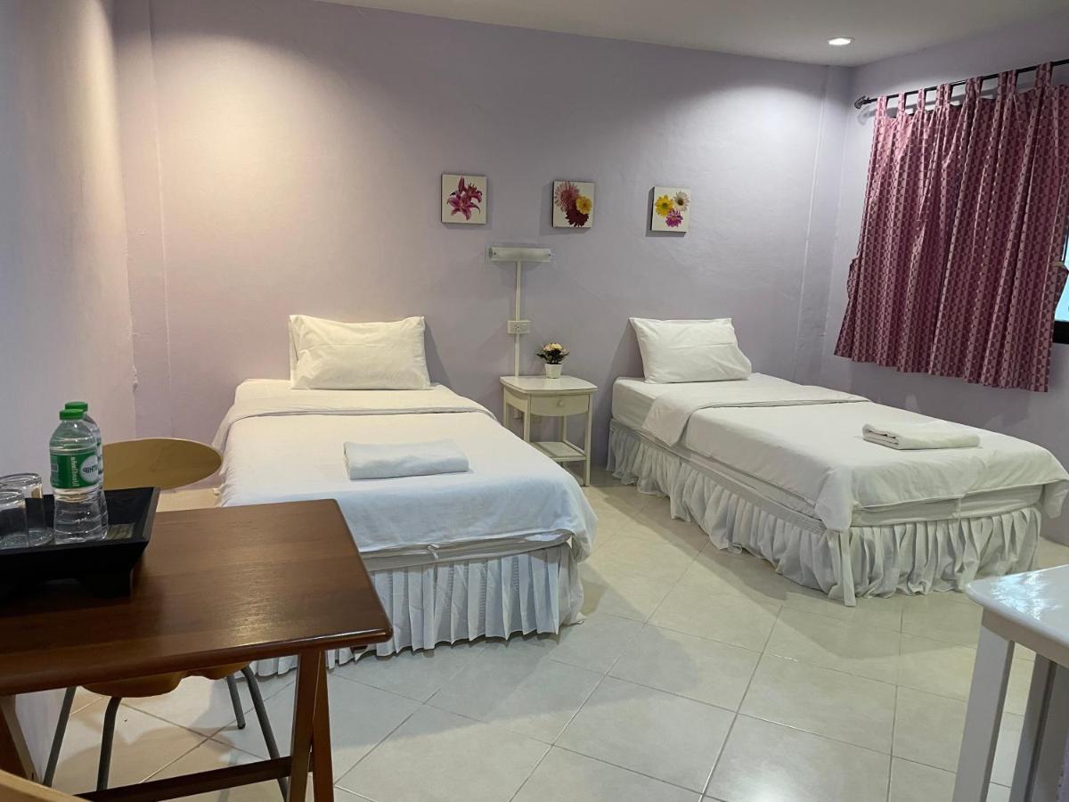 Nawaporn Place Phuket Kültér fotó