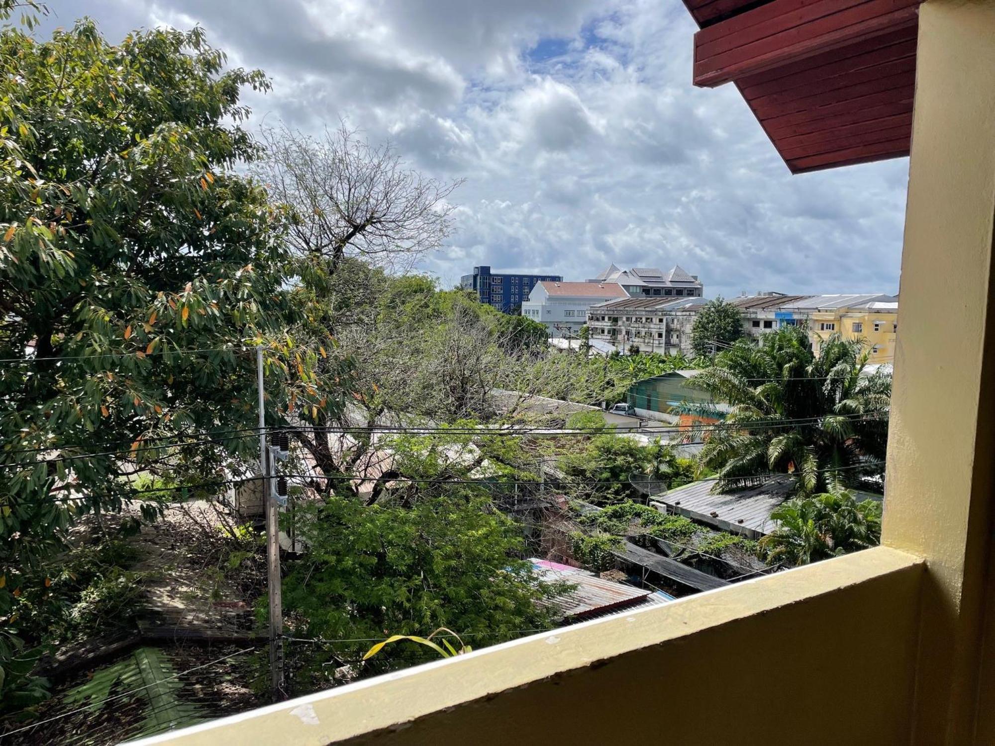 Nawaporn Place Phuket Kültér fotó
