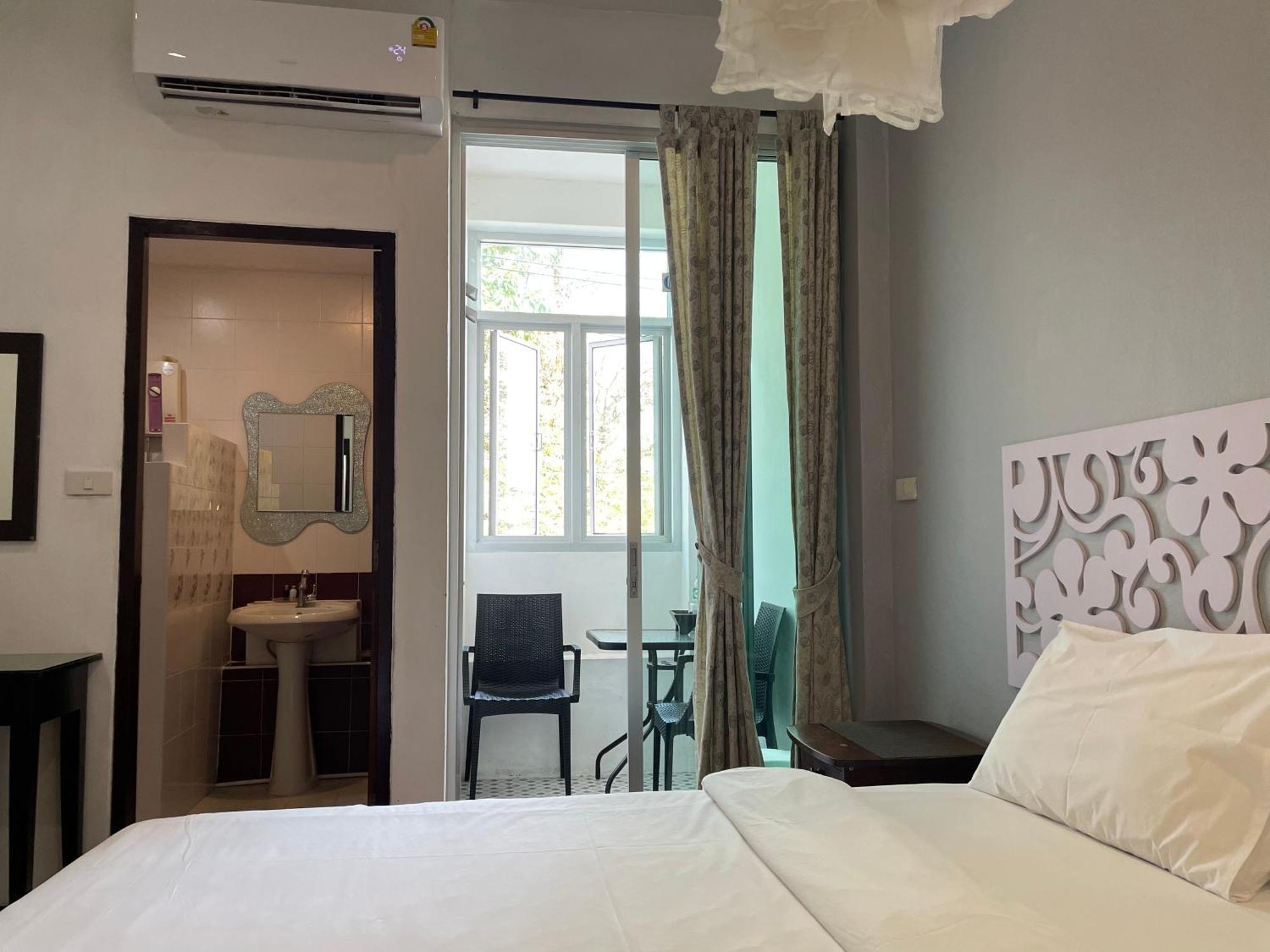Nawaporn Place Phuket Kültér fotó